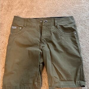 Green Kuhl men’s shorts size 30